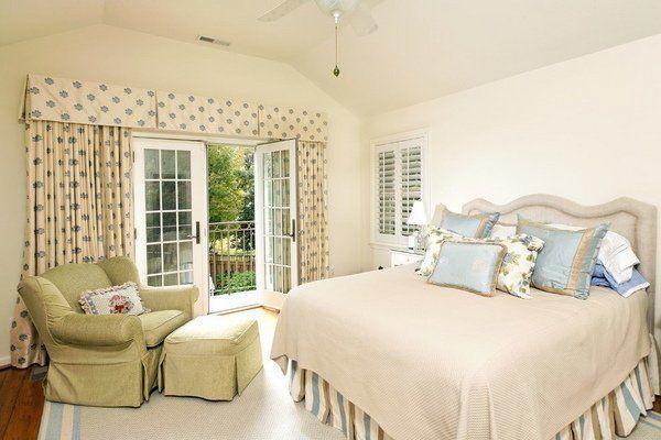 รูปภาพ:http://www.minimalisti.com/wp-content/uploads/2015/06/bedroom-design-ideas-pastel-colors-blue-green-beige.jpg