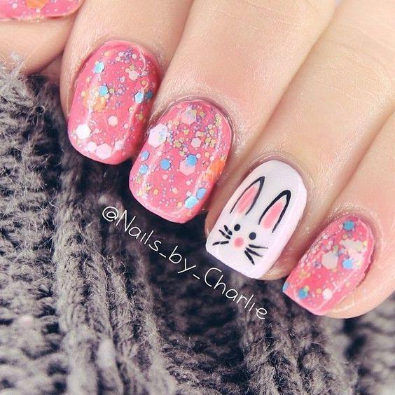 รูปภาพ:http://www.prettydesigns.com/wp-content/uploads/2017/02/Pink-Glitter-Nails.jpg