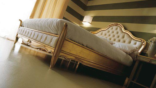 รูปภาพ:http://decoholic.org/wp-content/uploads/2012/07/gold_luxury_bed1.jpg