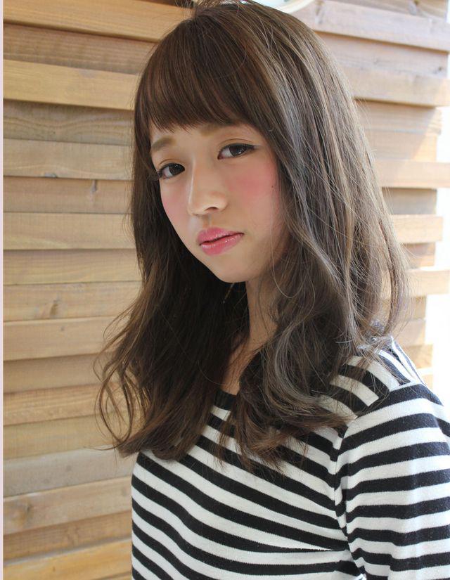 รูปภาพ:http://haircatalog-images-cached.appnt.me/hairstyles/533/8889/ll24d193933972c11094f8720b68929f02.jpg