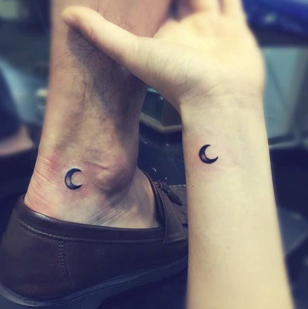 รูปภาพ:http://tattooblend.com/wp-content/uploads/2016/03/moon-couple-tattoos.jpg