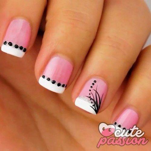 รูปภาพ:https://i1.wp.com/www.prettydesigns.com/wp-content/uploads/2015/10/French-Mani-Pink-Nails.jpg?w=500