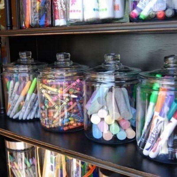 รูปภาพ:http://hative.com/wp-content/uploads/2014/11/office-organizing-ideas/4-art-supplies-organized-mason-jars.jpg