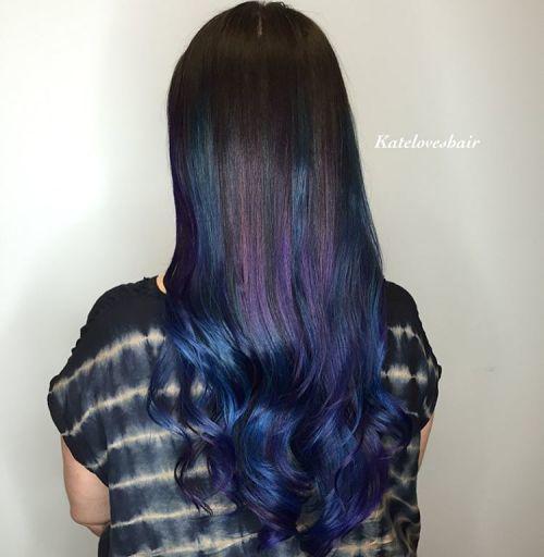 รูปภาพ:http://i2.wp.com/therighthairstyles.com/wp-content/uploads/2016/08/19-dark-brown-hair-with-purple-and-blue-highlights.jpg?resize=500%2C512