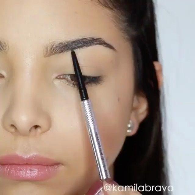 รูปภาพ:https://www.instagram.com/p/BKvRUo6gW0O/?taken-by=makeup_clips