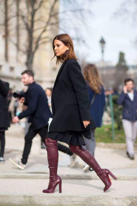 รูปภาพ:http://hbz.h-cdn.co/assets/16/06/480x720/hbz-pfw-fw15-street-style-day-4-christine-centenera.jpg