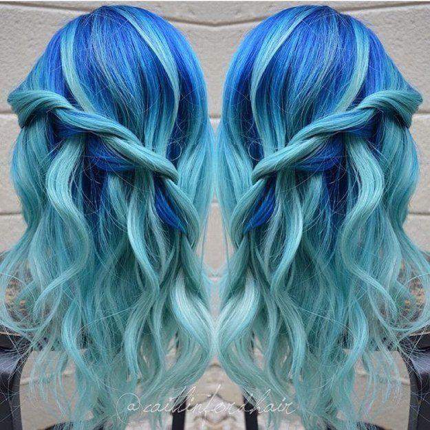 รูปภาพ:http://i1.wp.com/therighthairstyles.com/wp-content/uploads/2017/02/1-cobalt-blue-and-aquamarine-hair-color.jpg?zoom=1.25&resize=500%2C500