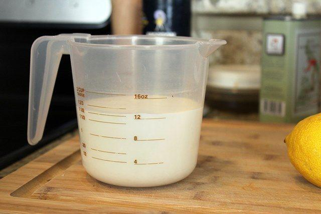 รูปภาพ:https://i0.wp.com/funnyloveblog.com/wp-content/uploads/2013/03/Measure-milk-and-cream.jpg?w=640