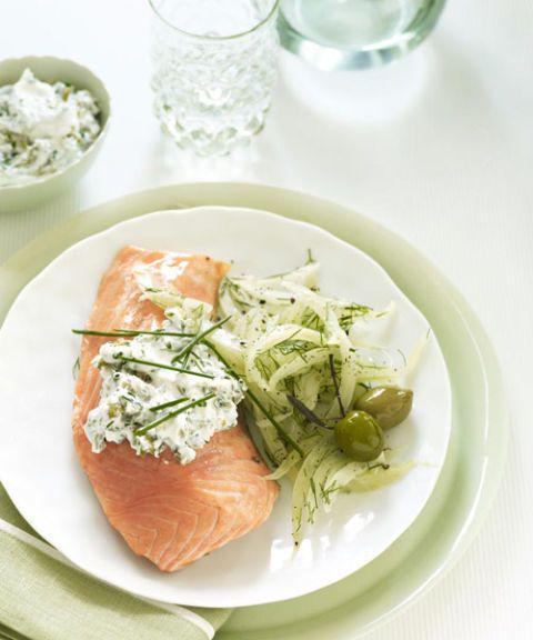 รูปภาพ:http://ghk.h-cdn.co/assets/cm/15/11/480x576/54feff7d7683f-chilled-salmon-with-green-olive-sauce-0810-s3.jpg