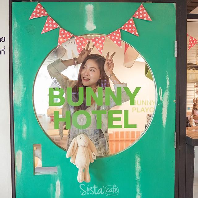 ภาพประกอบบทความ เห็นแล้วรักเลย! "Bunny Sweet Home" คาเฟ่กระต่ายสำหรับคนรักกระต่ายที่แท้จริง!