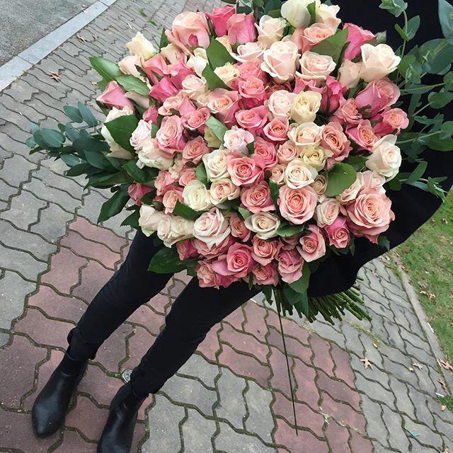 รูปภาพ:https://www.instagram.com/p/BMQMuFQB4-z/?taken-by=lafleur_flower
