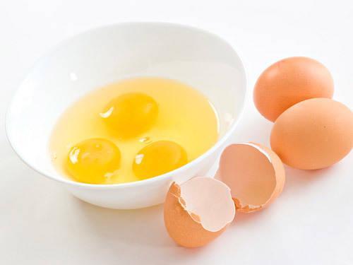 รูปภาพ:http://noentreecakes.com/wp-content/uploads/2015/03/Cracked-Eggs.jpg