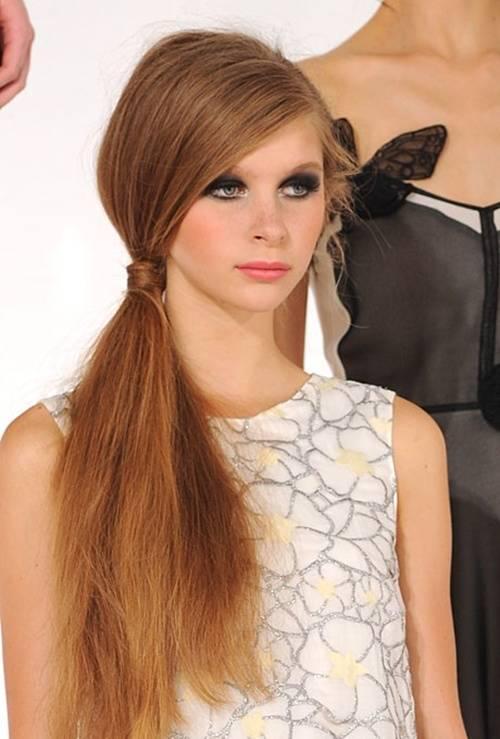 รูปภาพ:http://hairstyle-designs.com/wp-content/uploads/2015/07/low-long-ponytail.jpg