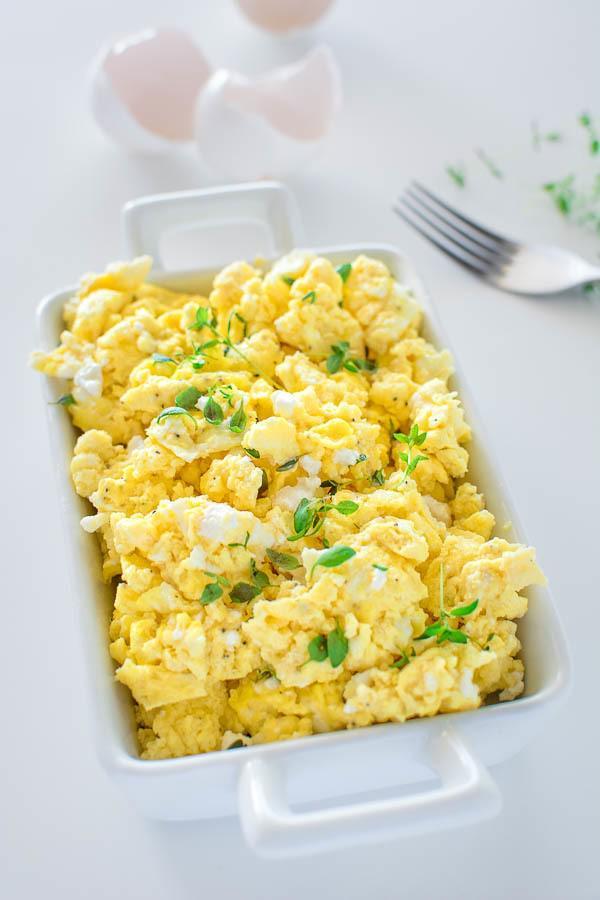 รูปภาพ:http://cooktoria.com/wp-content/uploads/2016/06/Perfect-Scrambled-Eggs-11.jpg