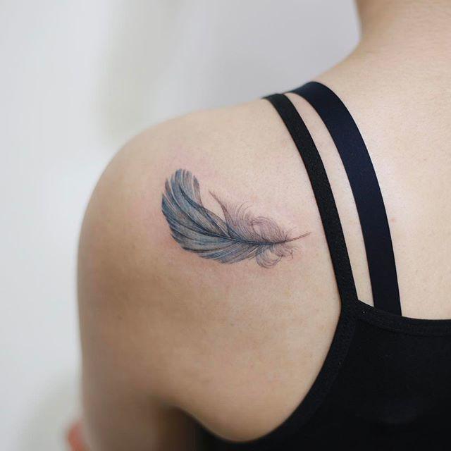 รูปภาพ:https://www.instagram.com/p/BRyLWqVD5QQ/?taken-by=tattooist_doy