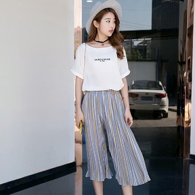 รูปภาพ:http://gacoaches.com/images/2016-New-Arrival-Korean-Style-womens-elastic-waist-loose-big-yards-thin-waist-stripe-wide-leg-pants-female-nine-points.jpg
