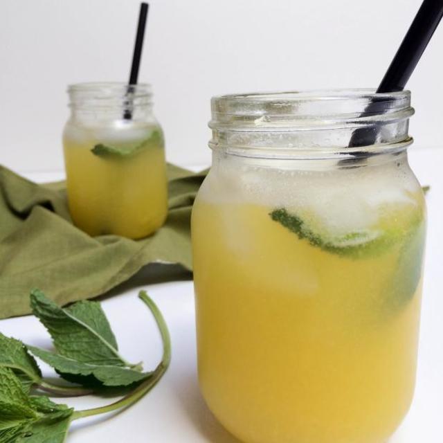 ตัวอย่าง ภาพหน้าปก: Sparkling Mango Drink Recipe  เครื่องดื่มมะม่วงแสนอร่อย ซาบซ่าถึงใจสุดๆ 