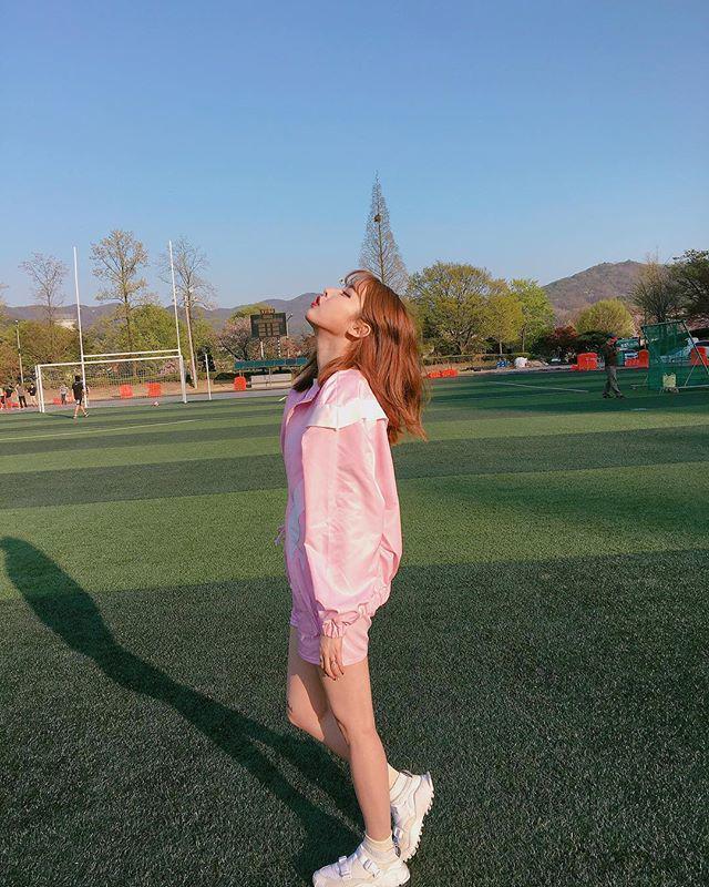 รูปภาพ:https://www.instagram.com/p/BTkCKy0Aj56/?taken-by=kimchae_hyeon