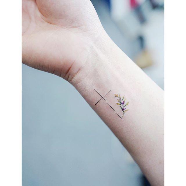 รูปภาพ:https://www.instagram.com/p/BQzY1Kvj5b5/?taken-by=tattooist_banul