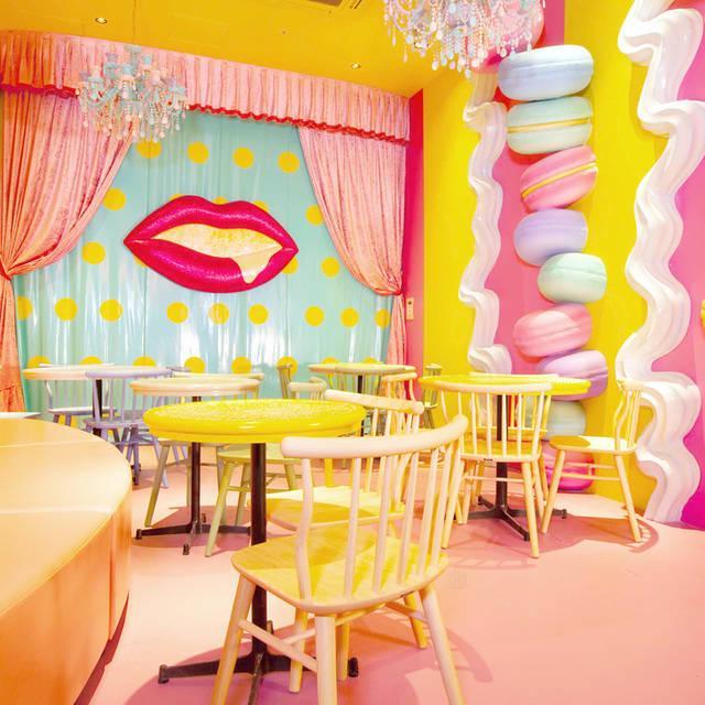 ภาพประกอบบทความ ❉ KAWAII MONSTER CAFE! คาเฟ่ขนมหวาน ผสมผสาน ความคาวาอี้! ❉