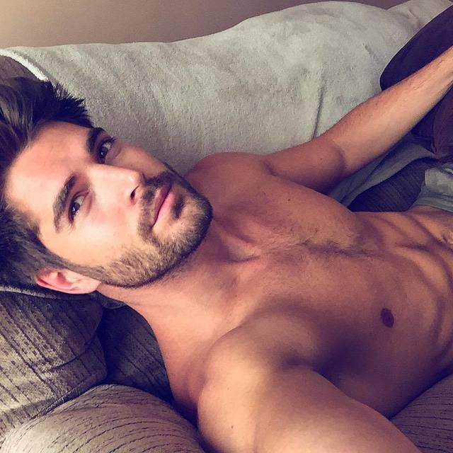 ภาพประกอบบทความ Nick Bateman นายแบบหล่อล่ำกระชากใจ แซ่บลื๊ม!!