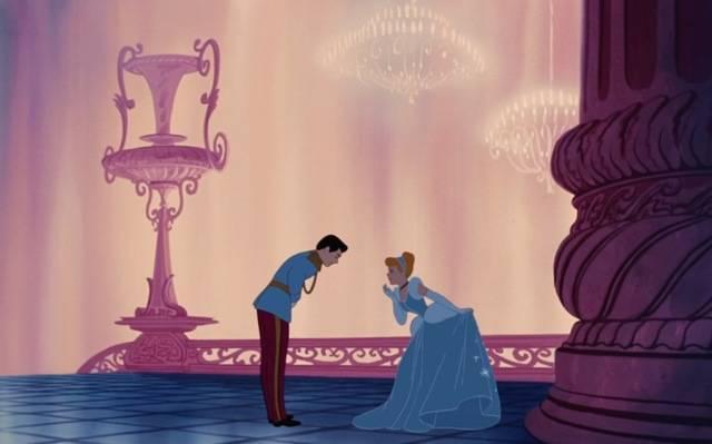 รูปภาพ:http://a.dilcdn.com/bl/wp-content/uploads/sites/2/2014/11/Most-Important-Disney-Quotes-Cinderella.jpg