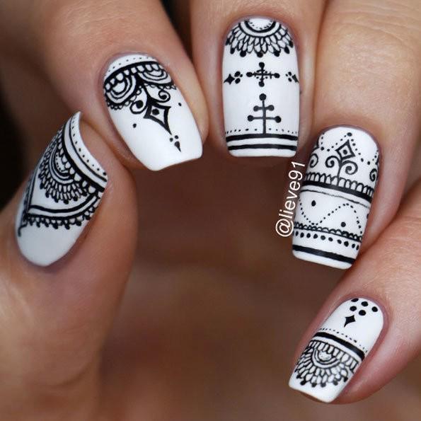 รูปภาพ:http://styleskinner.com/wp-content/uploads/2016/11/51-Henna-inspired-nail-art.jpg