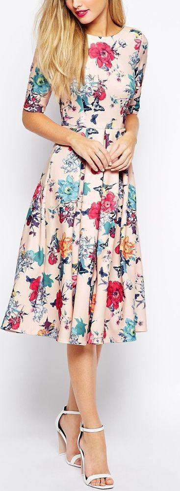 รูปภาพ:http://trend2wear.com/wp-content/uploads/2017/05/floral-outfits-set-1-8.jpg