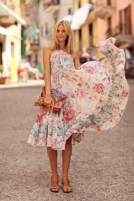 รูปภาพ:http://trend2wear.com/wp-content/uploads/2017/05/floral-outfits-set-1-16.jpg