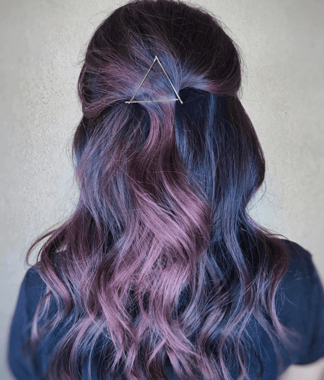 รูปภาพ:http://hairstylehub.com/wp-content/uploads/2017/05/Subtle-Mulberry-Highlights.png