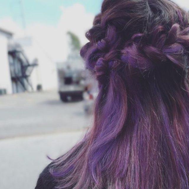 ภาพประกอบบทความ 20 ไอเดียสีผม "Purple Balayage" สุดลึกลับ แต่ย้อมออกมาแล้วดูดีมีเสน่ห์!