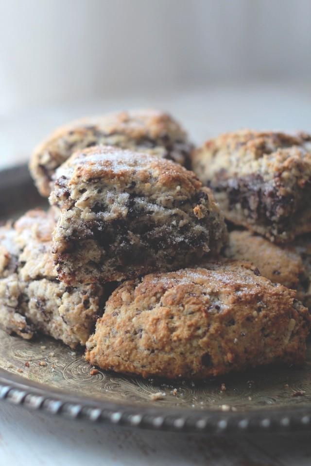 รูปภาพ:http://making-today-beautiful.com/wp-content/uploads/2013/10/earl-grey-scones-7.jpg