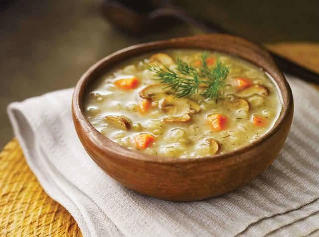 รูปภาพ:http://theheritagecook.com/wp-content/uploads/2011/04/Mushroom-Barley-Soup-1.jpg