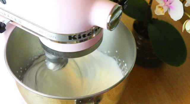 รูปภาพ:http://i0.wp.com/eugeniekitchen.com/wp-content/uploads/2015/01/oreo-crepe-cake-recipe-eugenie-kitchen02.jpg