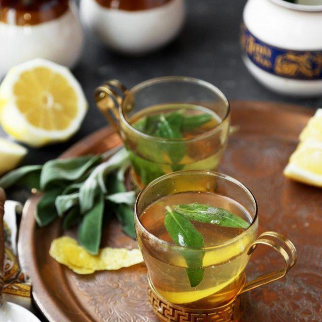 ตัวอย่าง ภาพหน้าปก:Simple Lemon and Sage Tisane ชาเลมอนและใบเสจ อร่อยง่ายภายในห้านาที