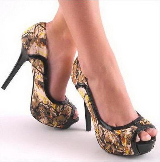 รูปภาพ:http://trend2wear.com/wp-content/uploads/2017/06/stunning-heels-1-12.jpg