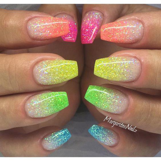 รูปภาพ:http://trend2wear.com/wp-content/uploads/2017/06/gorgeous-nailart-designs-19.jpg