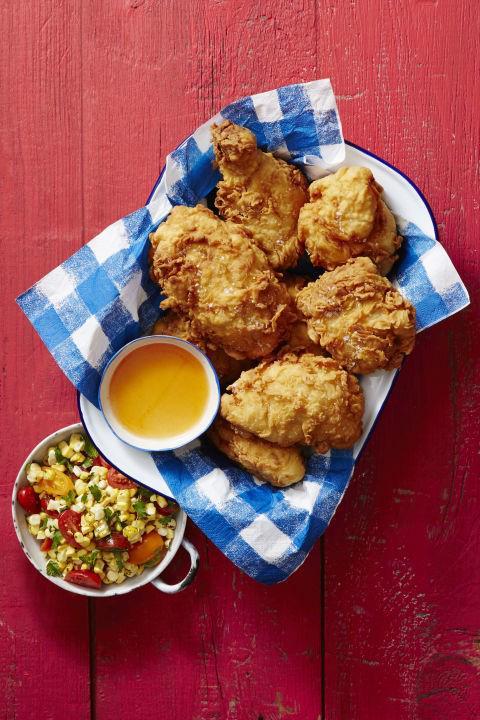 รูปภาพ:http://ghk.h-cdn.co/assets/16/45/480x720/gallery-1478545712-buttermilk-fried-chicken.jpg