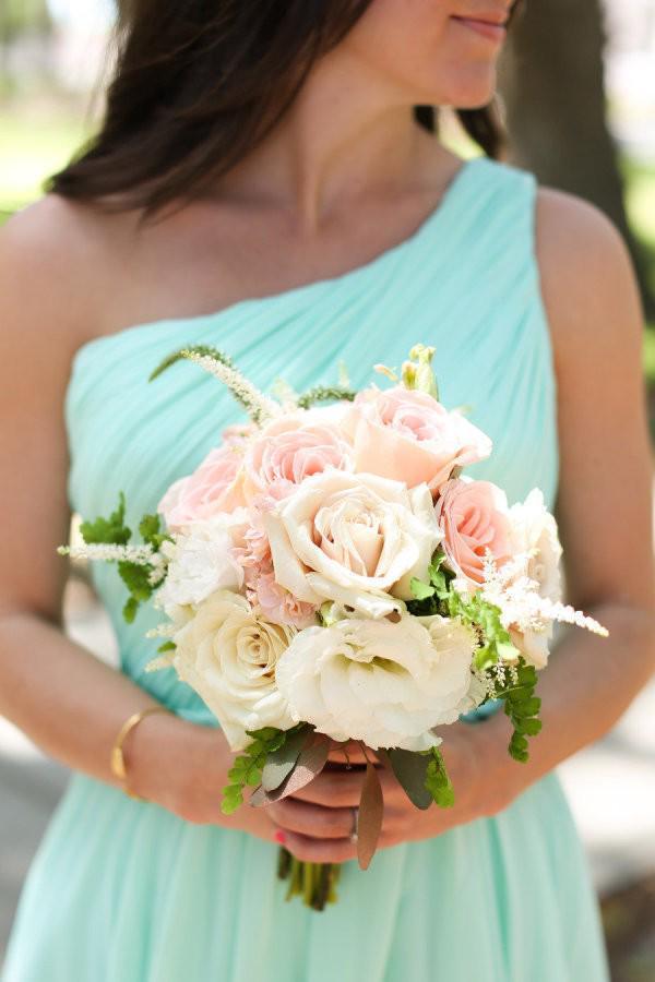 รูปภาพ:http://www.weddinginclude.com/wp-content/uploads/2016/05/Mint-Wedding-Bridesmaids-Dress.jpg