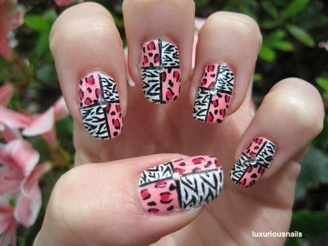 รูปภาพ:http://www.prettydesigns.com/wp-content/uploads/2014/02/Zebra-and-Leopard-Polish.jpg