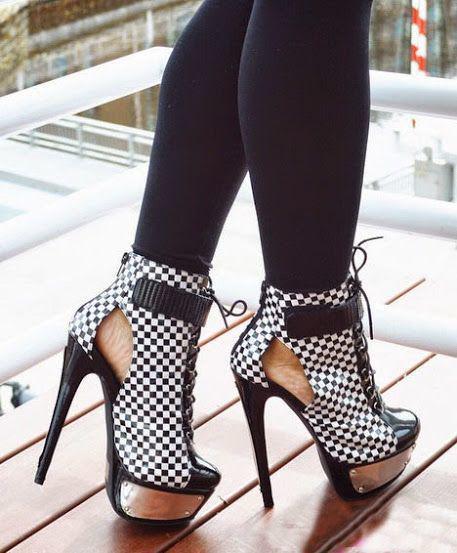 รูปภาพ:http://trend2wear.com/wp-content/uploads/2017/06/high-heels-3.jpg