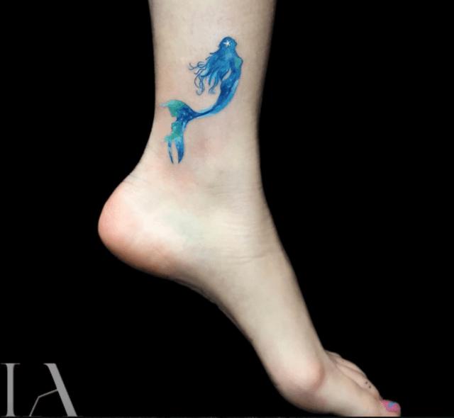 รูปภาพ:http://www.inkstylemag.com/wp-content/uploads/2017/05/watercolor-mermaid-tattoo-14953871318g4nk.png