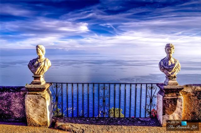 รูปภาพ:https://www.thepinnaclelist.com/wp-content/uploads/2014/04/1-Terrazzo-delllnfinito-The-Belvedere-Terrace-of-Infinity-on-the-Amalfi-Coast-of-Italy.jpg