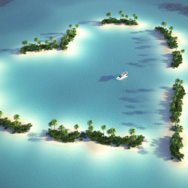 ภาพประกอบบทความ ส่อง !! 'เกาะรูปหัวใจ' จุดหมายปลายทางของคู่รักฮันนีมูน