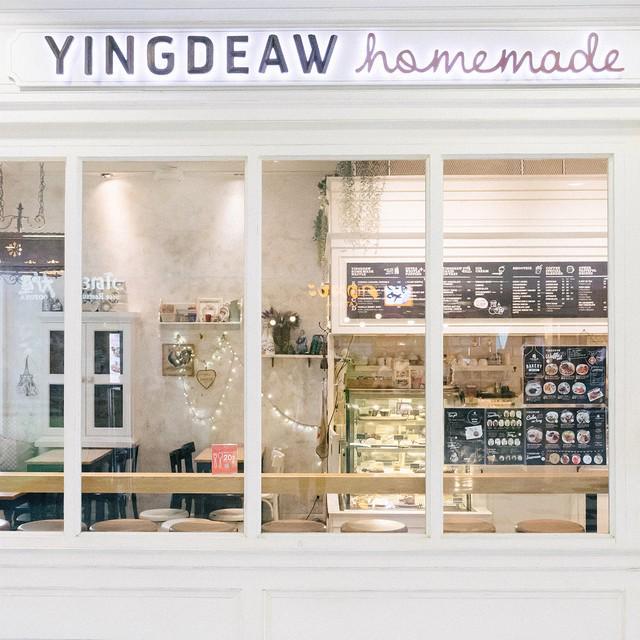 ภาพประกอบบทความ พาสาวๆ มาฟินกับความหวานสไตล์วินเทจที่ Yingdeaw Homemade คาเฟ่ย่านสยาม