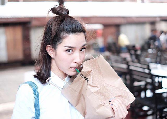 รูปภาพ:http://lifestyle.campus-star.com/app/uploads/2016/07/Half-Bun-%E0%B9%81%E0%B8%9A%E0%B8%9A%E0%B9%82%E0%B8%A1%E0%B8%A1%E0%B8%99%E0%B8%8A%E0%B8%99%E0%B8%81-3.jpg