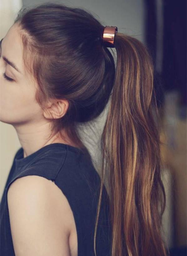 รูปภาพ:http://blog.vpfashion.com/wp-content/uploads/2015/06/Top-Ponytail-hairstyle-for-long-straight-hair-girls-simple-but-beautiful.jpg