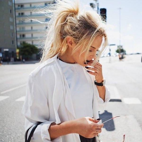 รูปภาพ:http://blog.vpfashion.com/wp-content/uploads/2015/06/High-Messy-Ponytail-hairstyle-for-blonde-long-hair-simplebeautiful-and-fashion.jpg