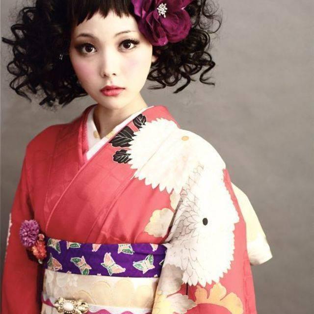 ตัวอย่าง ภาพหน้าปก:❝ ふりそで ❞ ฟุริโซเดะ กิโมโนสาวญี่ปุ่น ในวันฉลองอายุครบ 20 ปี
