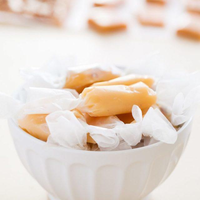 ตัวอย่าง ภาพหน้าปก:Homemade Microwave Caramels คาราเมลโฮมเมด ความหอมหวานละมุนลิ้นที่ชวนลิ้มลอง